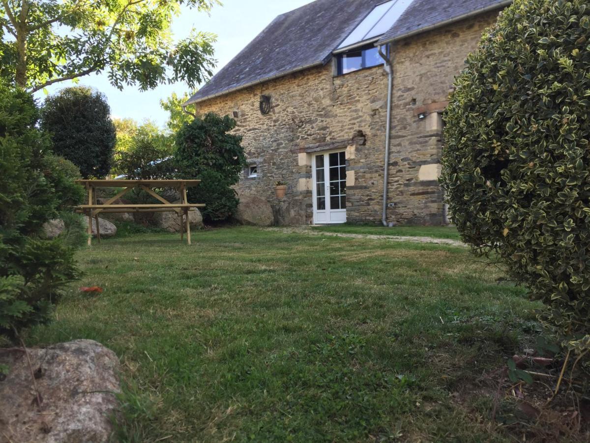Cahagnes Etang Fleuri Bed & Breakfast エクステリア 写真